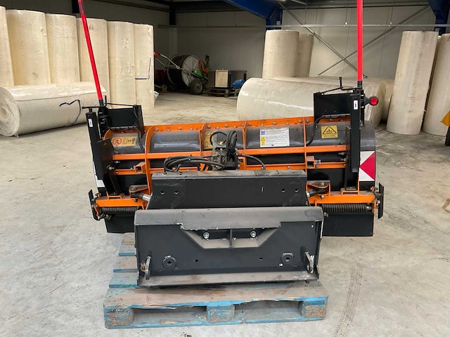 2018 snow service srl nanotech 2.00 sneeuwschuiver met strooibak - afbeelding 7 van  14