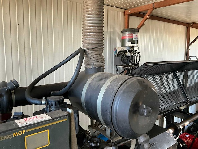 2018 speck p45/60-250 geïsoleerde spuitcontainer - afbeelding 28 van  69