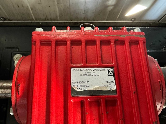 2018 speck p45/60-250 geïsoleerde spuitcontainer - afbeelding 37 van  69