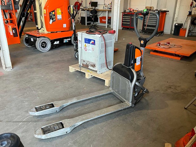 2018 stihl citi-one elektrische palletwagen - afbeelding 3 van  9