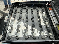 2018 toyota 8fbe16t traigo 16 elektrische vorkheftruck met acculader - afbeelding 1 van  21