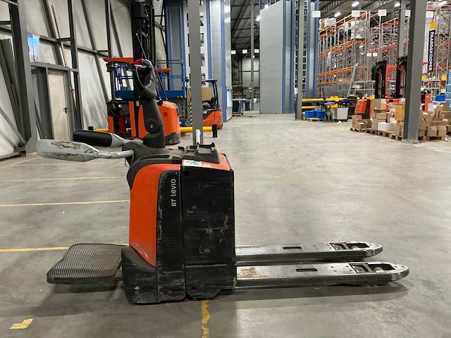 2018 toyota lpe200 elektrische palletwagen met platform - afbeelding 10 van  15