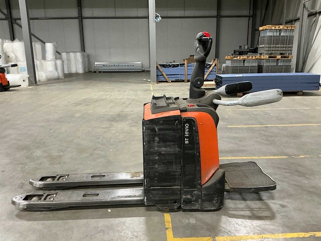 2018 toyota lpe200 elektrische palletwagen met platform - afbeelding 13 van  15