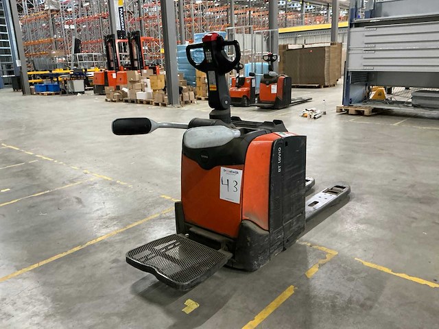 2018 toyota lpe200 elektrische palletwagen met platform - afbeelding 10 van  14