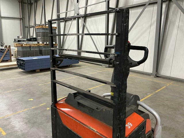 2018 toyota lpe200 elektrische palletwagen met platform - afbeelding 2 van  14