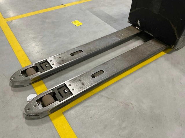 2018 toyota lpe200 meerijpallettruck - afbeelding 15 van  16