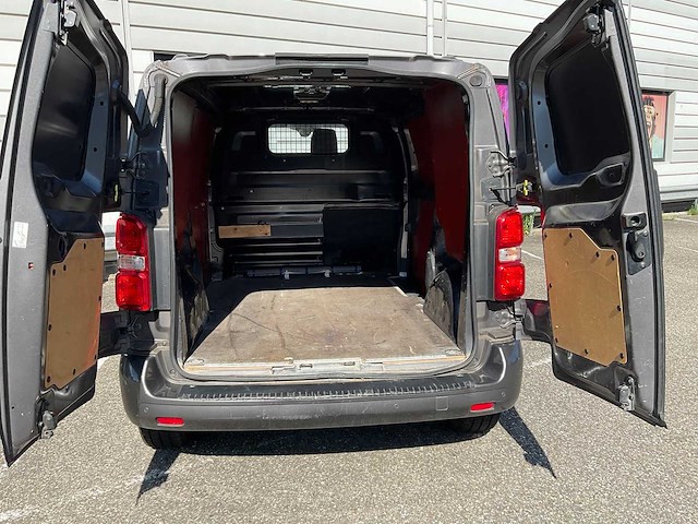 2018 toyota proace worker 2.0 d-4d profession. bedrijfswagen - afbeelding 18 van  43