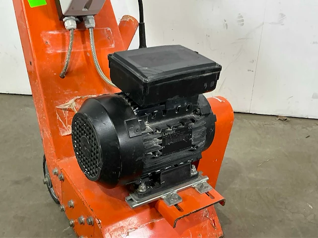 2018 trelawny tfp200 230v vloerfreesmachine - afbeelding 2 van  7