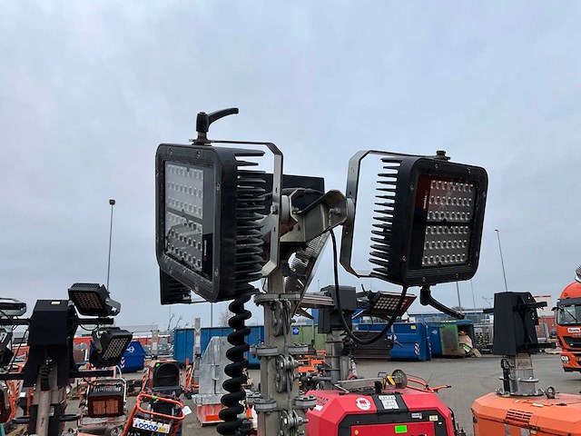 2018 trime x-chain a0002 stationaire lichtmast - afbeelding 2 van  14