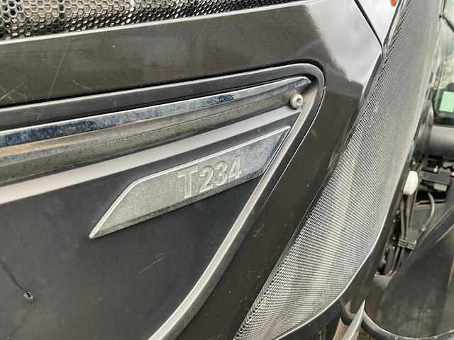 2018 valtra t234 direct smarttouch vierwielaangedreven landbouwtractor - afbeelding 2 van  23