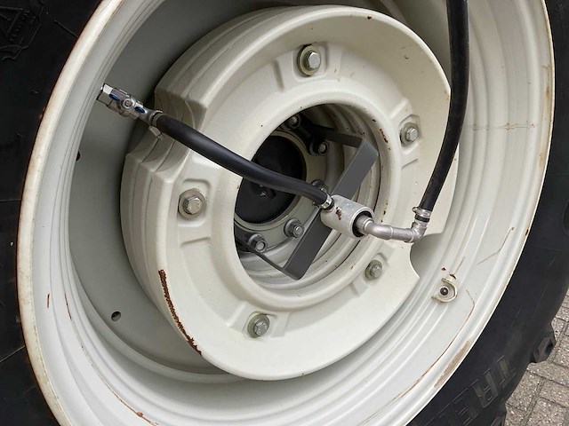 2018 valtra t234 direct smarttouch vierwielaangedreven landbouwtractor - afbeelding 6 van  23