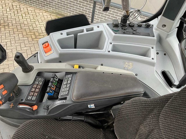 2018 valtra t234 direct smarttouch vierwielaangedreven landbouwtractor - afbeelding 13 van  23