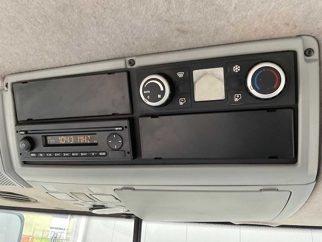 2018 valtra t234 direct smarttouch vierwielaangedreven landbouwtractor - afbeelding 17 van  23