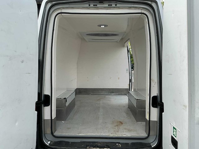 2018 volkswagen crafter 35 2.0 tdi l3h3 tr bestelwagen - afbeelding 14 van  36