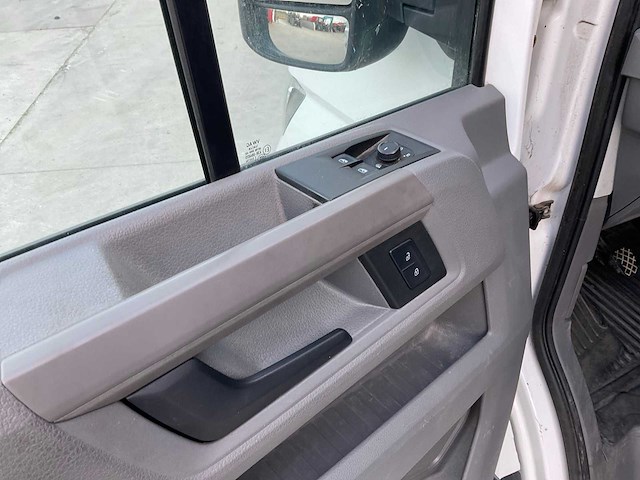 2018 volkswagen crafter bedrijfswagen (motor defect) - afbeelding 17 van  48