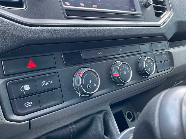 2018 volkswagen crafter bedrijfswagen (motor defect) - afbeelding 27 van  48