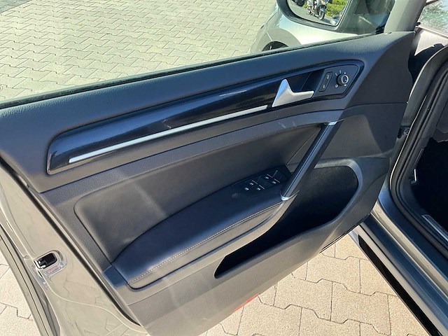 2018 volkswagen golf 2.0 tsi 4motion r akrapovic 407pk personenauto - afbeelding 18 van  42