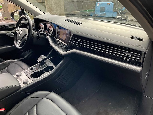 2018 volkswagen touareg personenauto - afbeelding 8 van  27