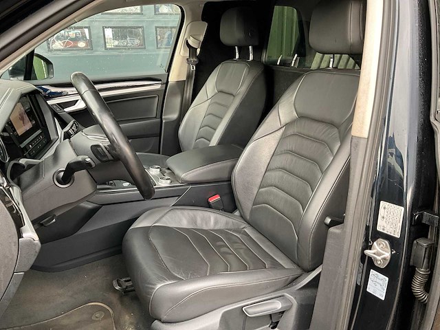 2018 volkswagen touareg personenauto - afbeelding 25 van  27