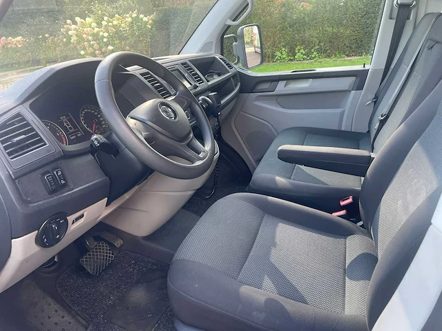 2018 volkswagen transporter 2.0 tdi l2h2 highl bedrijfswagen - afbeelding 8 van  22