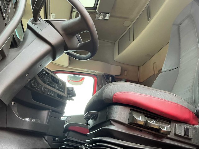 2018 volvo fh schade trekker (74113-696) - afbeelding 28 van  36