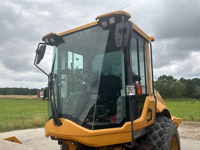 2018 volvo sd135b grondwals - afbeelding 37 van  37