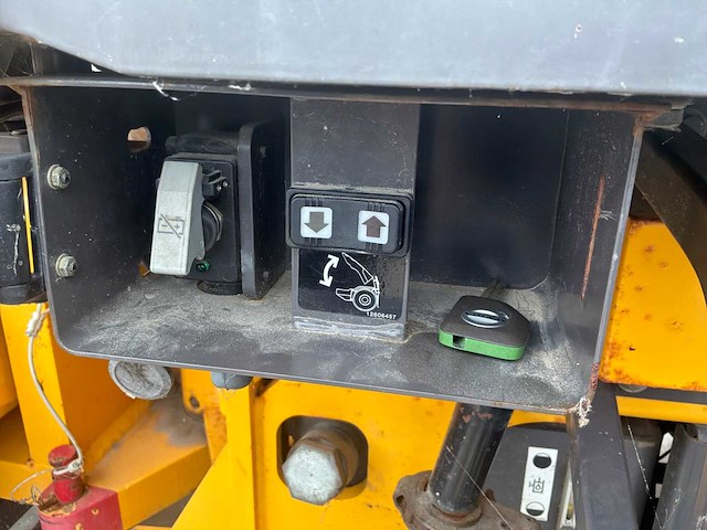 2018 volvo sd135b grondwals - afbeelding 31 van  37