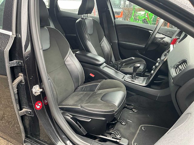 2018 volvo v40 2.0 t4 business sport rijschoolauto - afbeelding 5 van  28
