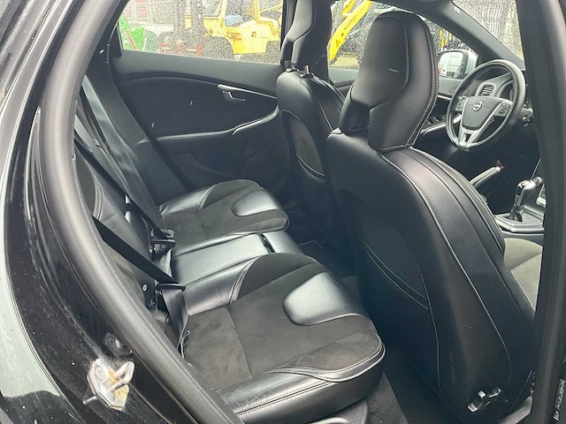 2018 volvo v40 2.0 t4 business sport rijschoolauto - afbeelding 9 van  28