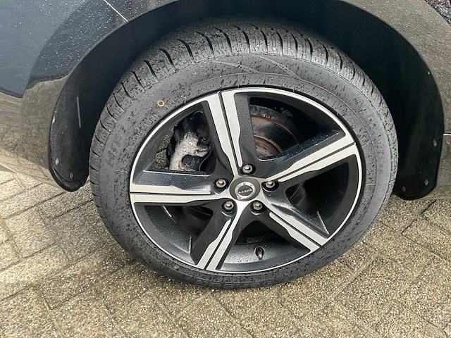 2018 volvo v40 2.0 t4 business sport rijschoolauto - afbeelding 18 van  28