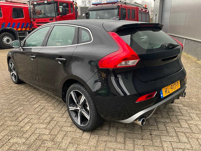 2018 volvo v40 2.0 t4 business sport rijschoolauto - afbeelding 23 van  28