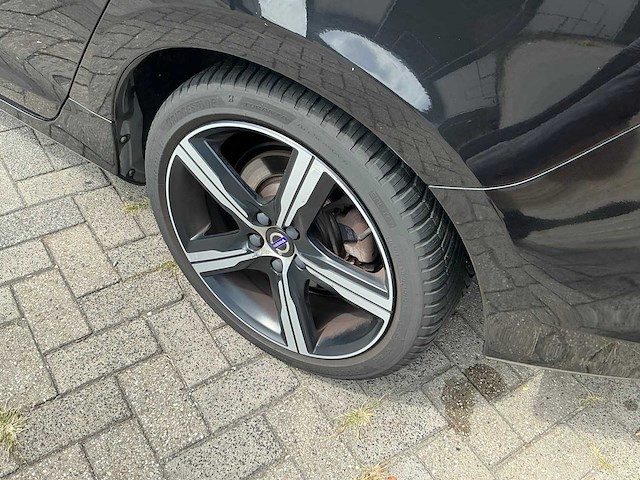 2018 volvo v60 2.0 d4 bus. sport - afbeelding 2 van  36