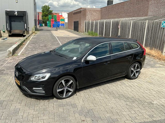 2018 volvo v60 2.0 d4 bus. sport - afbeelding 12 van  36
