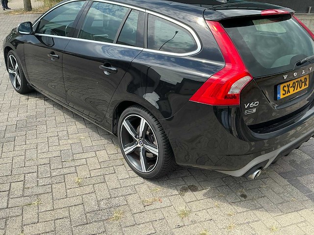 2018 volvo v60 2.0 d4 bus. sport - afbeelding 35 van  36