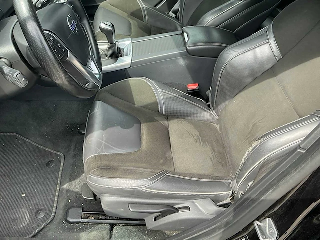 2018 volvo v60 2.0 d4 bus. sport - afbeelding 14 van  36
