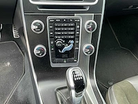 2018 volvo v60 2.0 d4 bus. sport - afbeelding 18 van  36