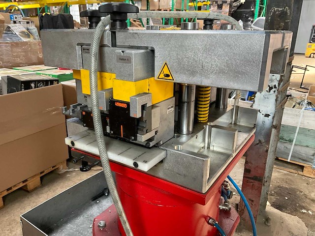 2018 wicona 5040001 pneumatische aluminium profiel ponsmachine - afbeelding 5 van  35