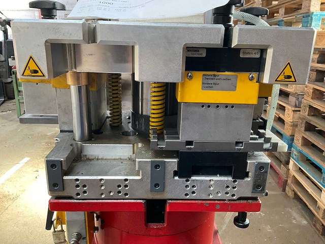 2018 wicona 5040001 pneumatische aluminium profiel ponsmachine - afbeelding 10 van  35