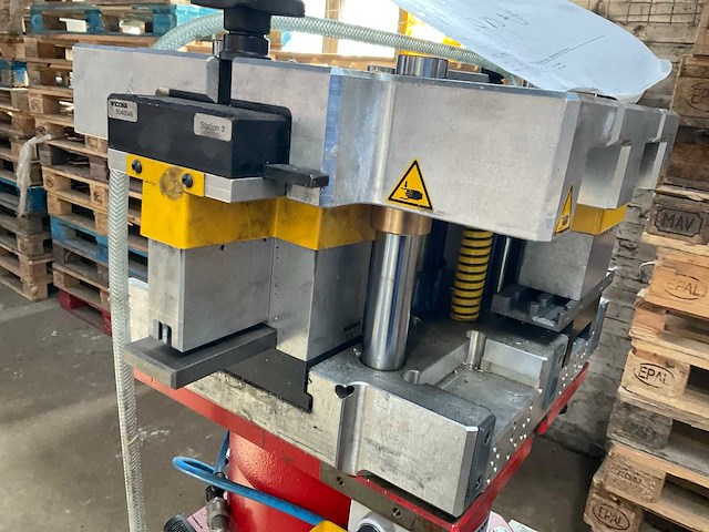 2018 wicona 5040001 pneumatische aluminium profiel ponsmachine - afbeelding 16 van  35