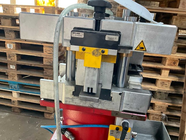 2018 wicona 5040001 pneumatische aluminium profiel ponsmachine - afbeelding 17 van  35