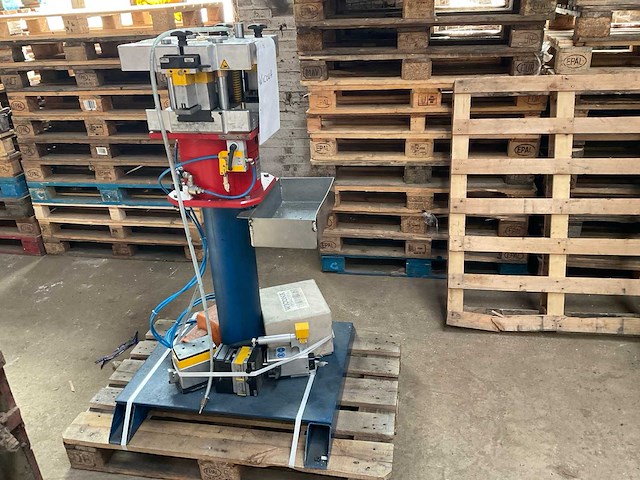 2018 wicona 5040001 pneumatische aluminium profiel ponsmachine - afbeelding 12 van  35