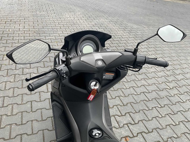2018 yamaha - n max 125 - motorcycle - afbeelding 2 van  11
