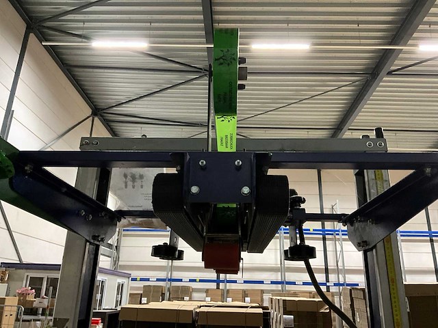 2018 youngsunpack mh-fj-1a dozensluitmachine met rollenbaan - afbeelding 1 van  4