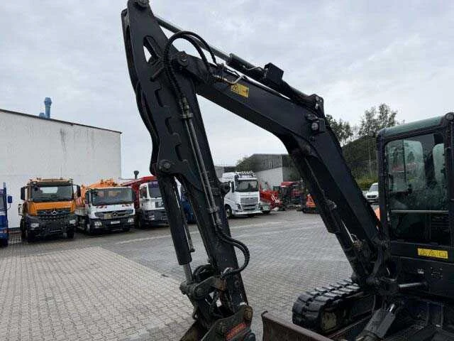 2019 - bobcat - e55 - tracked excavator - afbeelding 9 van  30