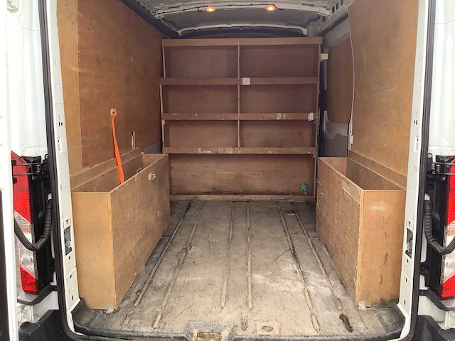 2019 - ford - transit - 290 2.0 tdci l2h2 tr - bedrijfswagen - afbeelding 13 van  16