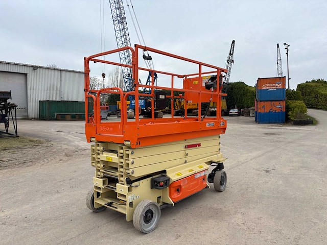 2019 - jlg - 3246 es - schaarhoogwerker 11.68m - 286uur - afbeelding 3 van  7