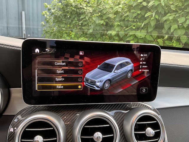 2019 - mercedes-benz - amg glc 63s - 4matic+ off-roader - car - afbeelding 33 van  41