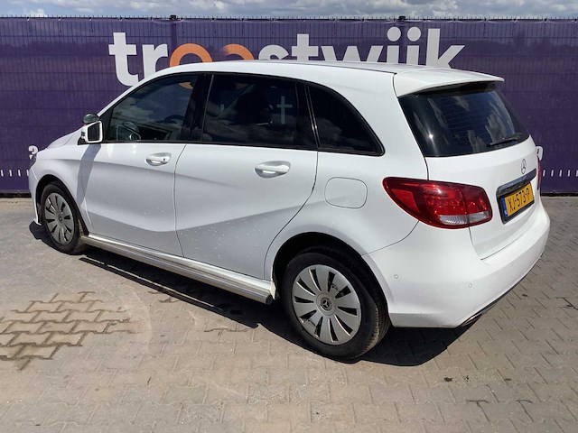 2019 - mercedes-benz - b-klasse - 220 d ambition - personenauto - afbeelding 3 van  14