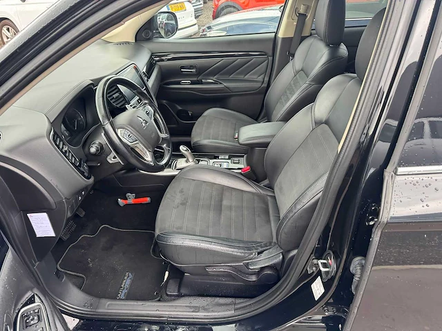 2019 - mitsubishi - outlander - 2.4 phev intense xl-316-f iaw - afbeelding 9 van  10