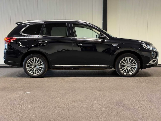 2019 - mitsubishi - outlander - 2.4 phev intense - afbeelding 12 van  23